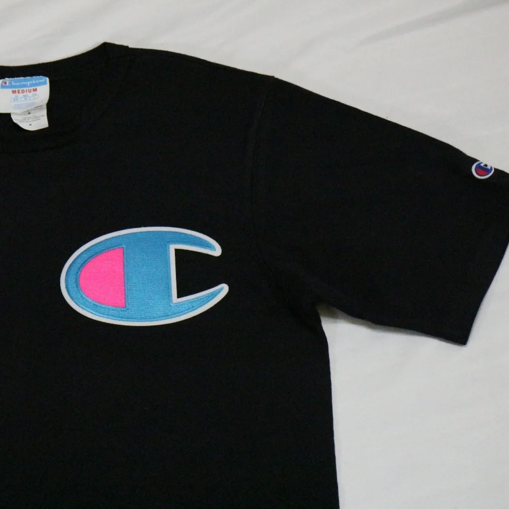 Vtg CHAMPION Oversize Patch Logo Crew T-shirt Sz Small Men Med Wmn - Picture 3 of 8